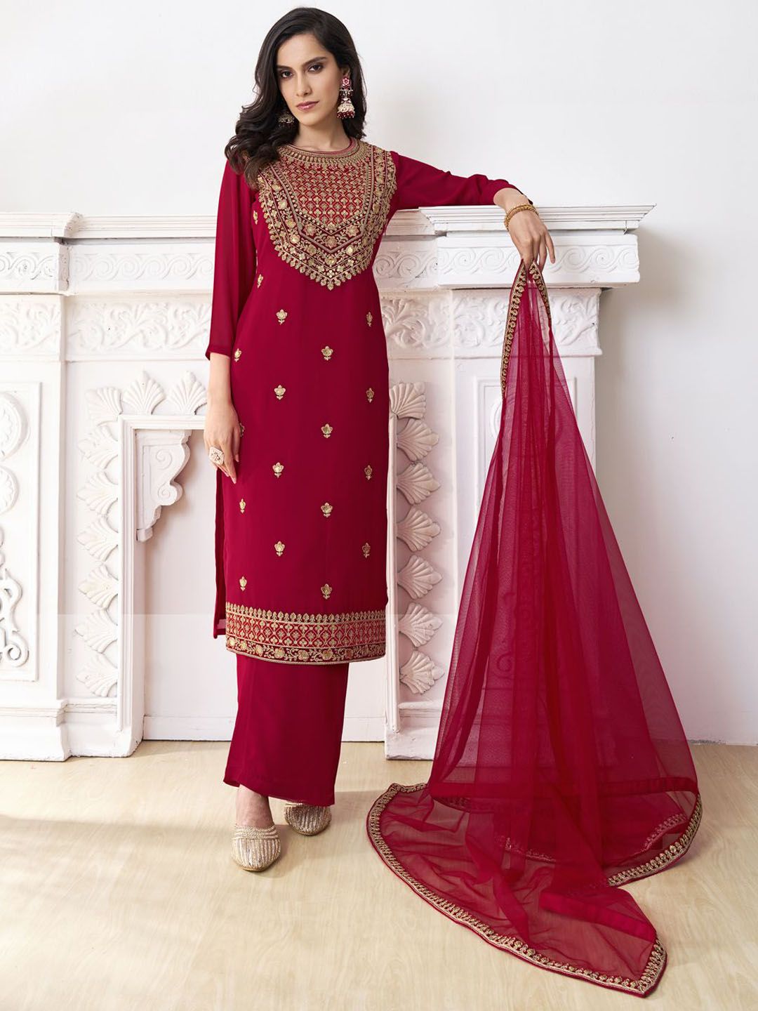Dhiyona IN Floral Embroidered Round Neck Georgette Straight Kurta With Palazzos & Dupatta
