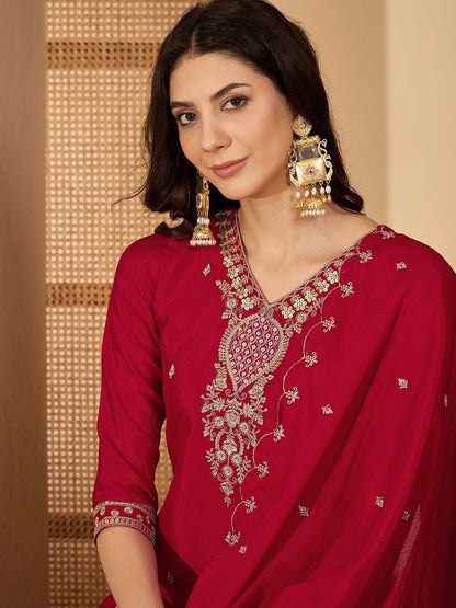 Dhiyona SN Women Floral Embroidered Regular Sequinned Kurta with Palazzos & With Dupatta
