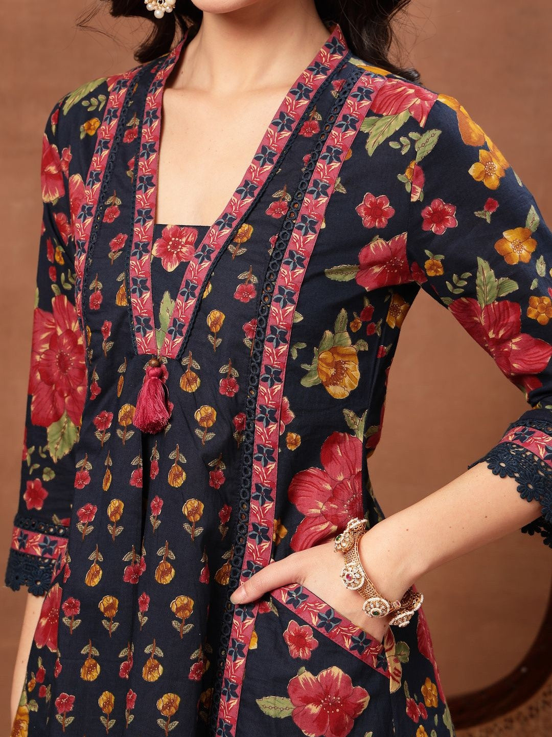 Printed Pure Cotton V-Neck Kurta & Palazzos Kurta Set