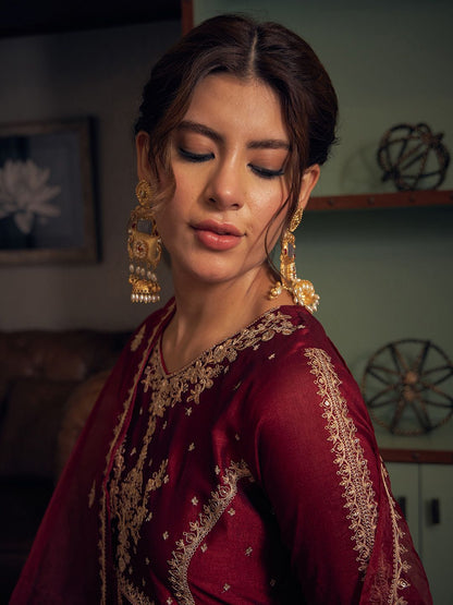 Dhiyona CH Women Embroidered Panelled Sequinned Kurta with Trousers & Dupatta