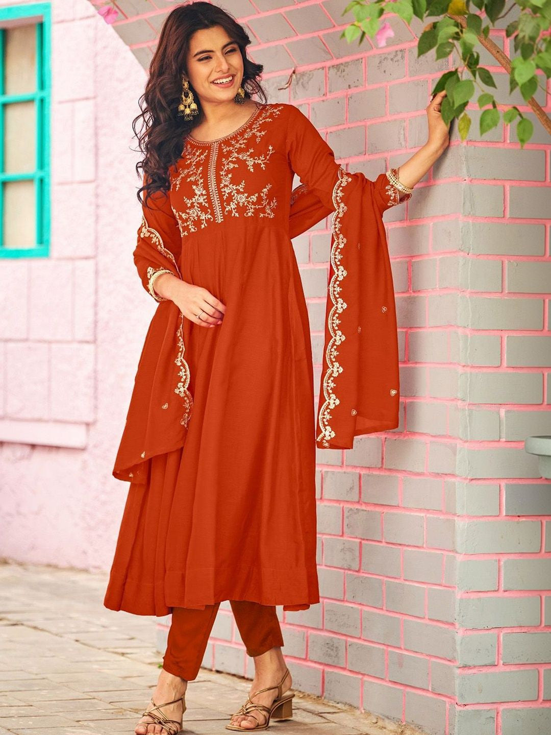Dhiyona SN Women Ethnic Motifs Embroidered Regular Thread Work Kurta with Trousers & With Dupatta