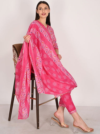 Dhiyona KL Women Floral Printed Regular Kurta with Pyjamas & With Dupatta