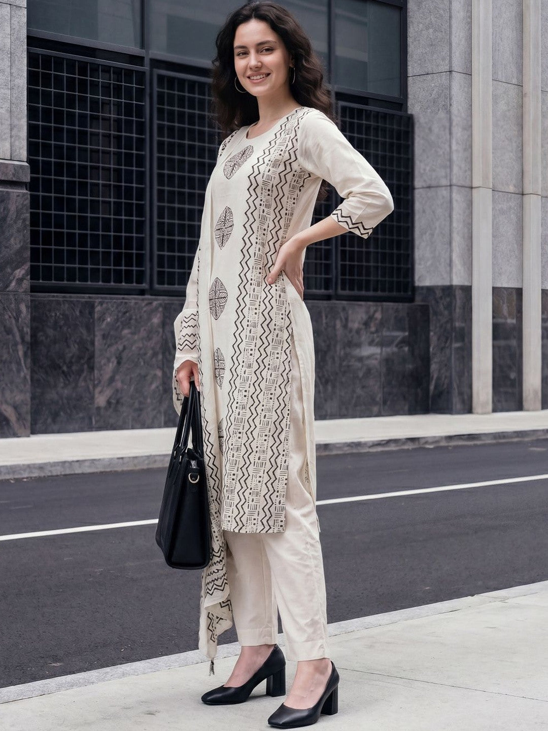 Women Ethnic Motifs Printed Regular Pure Cotton Kurta with Trousers & With Dupatta