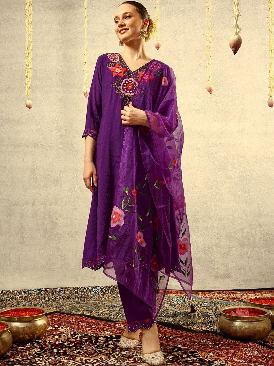 Dhiyona SN Embroidered V-Neck Kurta & Trousers With Dupatta