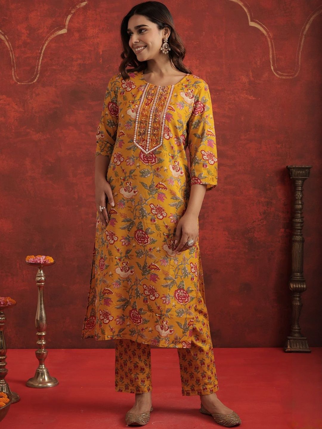 Women Ethnic Motifs Printed Regular Thread Work Kurta with Trousers & Dupatta