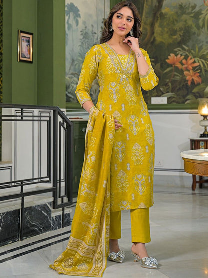 Dhiyona KL Women Ethnic Motifs Printed Regular Thread Work Kurta with Trousers & With Dupatta