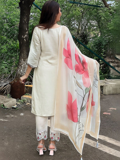 Women Floral Embroidered Regular Thread Work Kurta with Trousers & With Dupatta