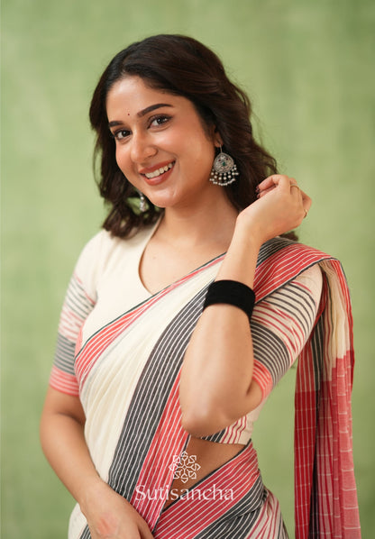 Dhiyona SS Sootrali – Striped Cotton Elegance