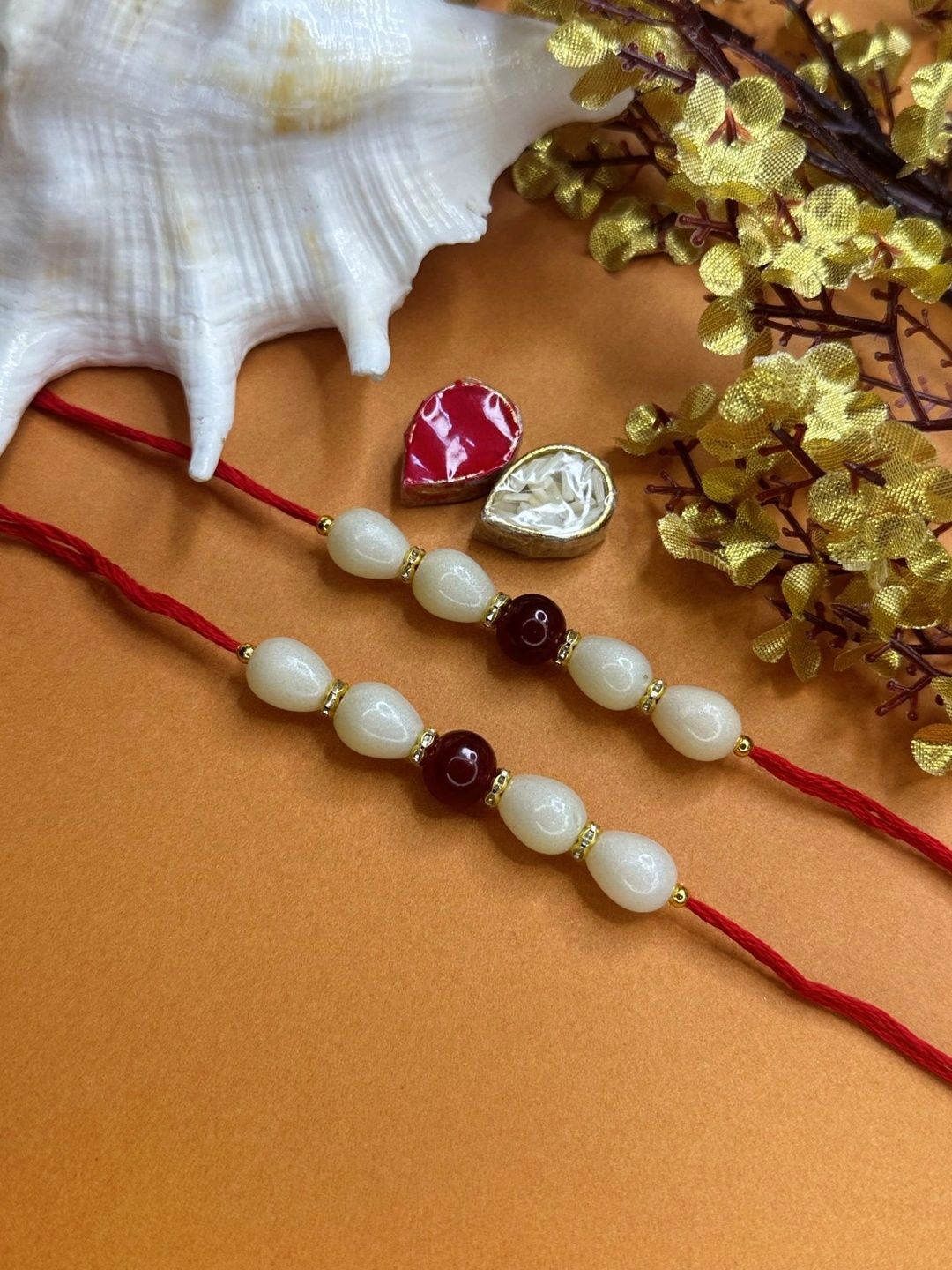 Dhiyona Rakhi