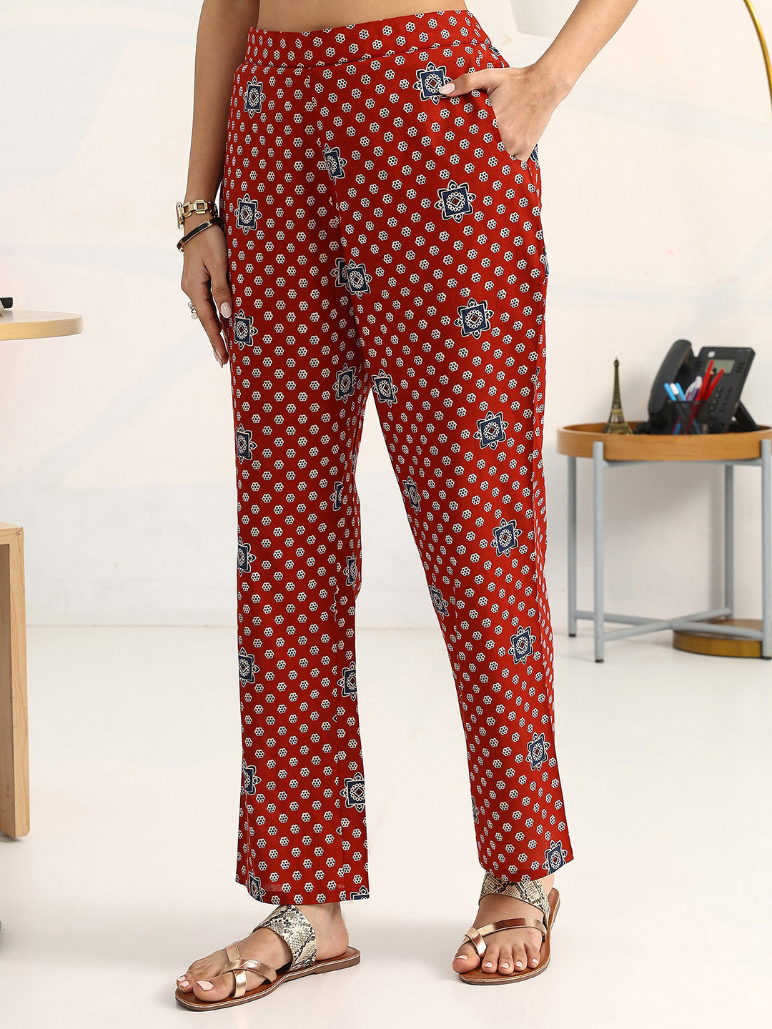 Women Ethnic Motifs Printed Regular Cotton Blend Kurta with Trousers & With Dupatta
