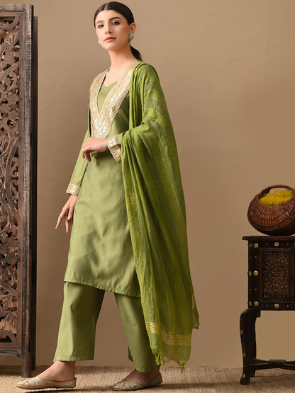 Embroidered Round Neck Long Sleeves Straight Kurta & Trousers With Dupatta