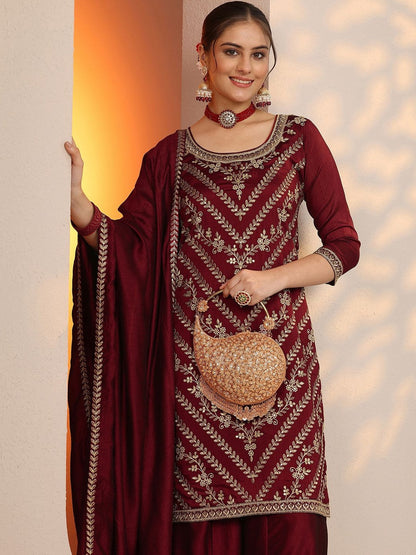 Floral Embroidered Notch Neck Zari Straight Kurta & Palazzos With Dupatta
