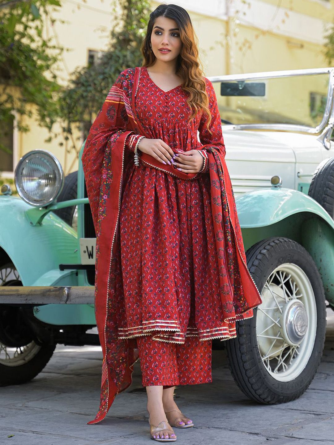 Dhiyona KL Women Red Pure Cotton Kurta Sets