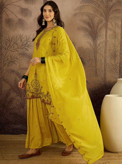 Dhiyona SN Women Embroidered Thread Work Kurta with Sharara & With Dupatta