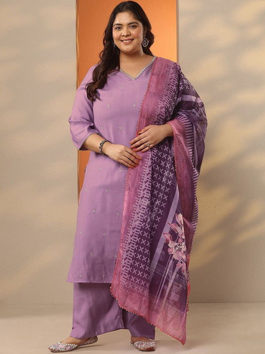 Dhiyona Women's Plus Size Embroidered V-Neck Thread Work Kurta With Trousers & Dupatta