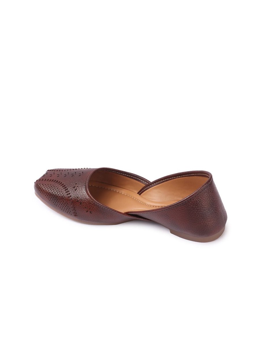 Dhiyona AK Women Ballerinas Flats
