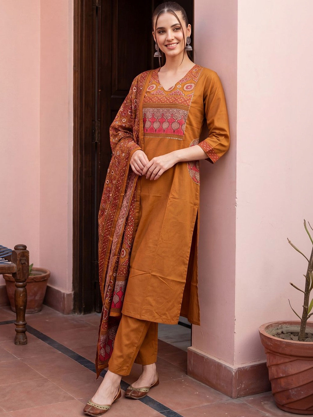 Women Ethnic Motifs Printed Regular Pure Cotton Kurta with Trousers & With Dupatta
