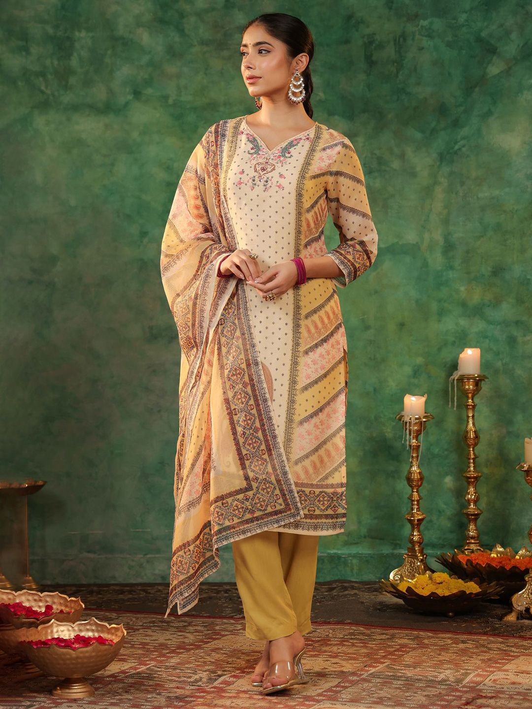 Dhiyona RR Women's Printed Beads and Stones Straight Kurta with Trousers & Dupatta