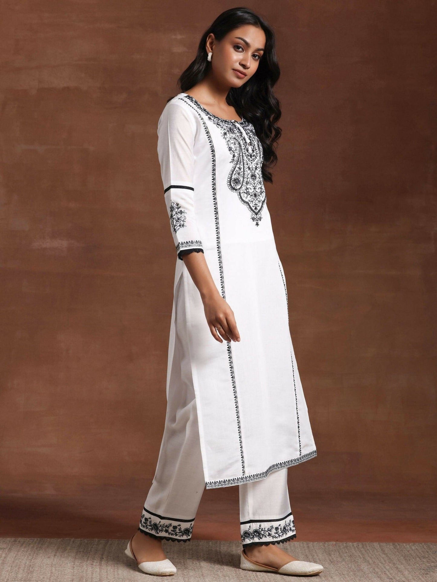 Women's LB White Embroidered Silk Blend Straight Suit With Dupatta