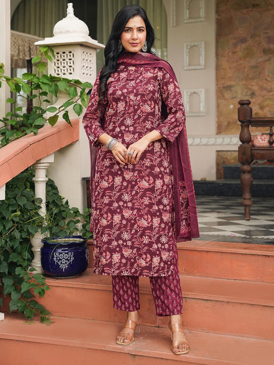 Dhiyona KL Floral Printed Mandarin Collar Straight Kurta With Trousers & Dupatta