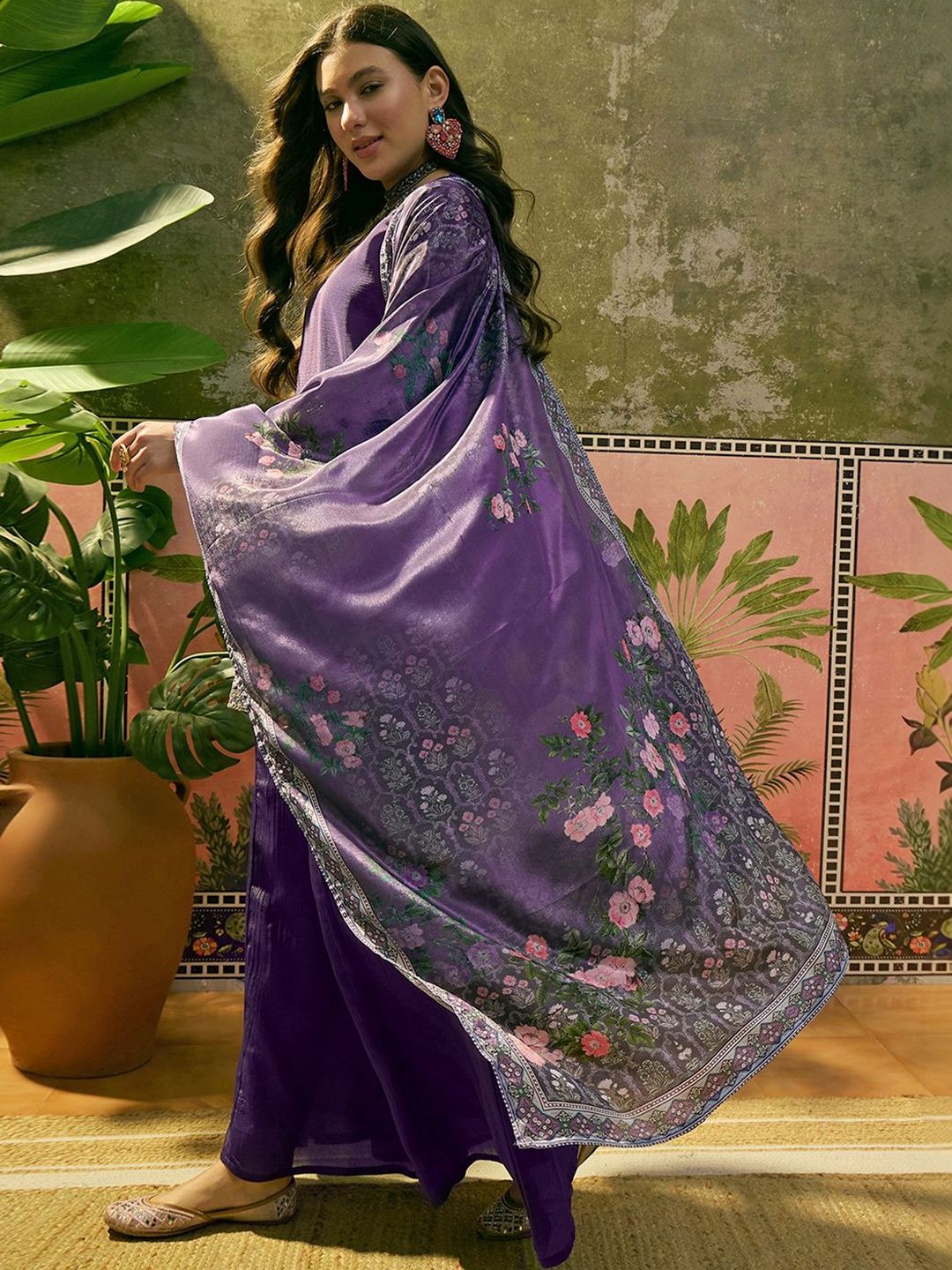 Dhiyona SN Embroidered Square Neck Kurta & Palazzos Kurta Set