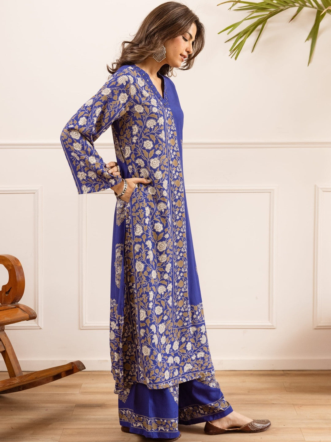 Printed Viscose Rayon V-Neck Kurta & Palazzos