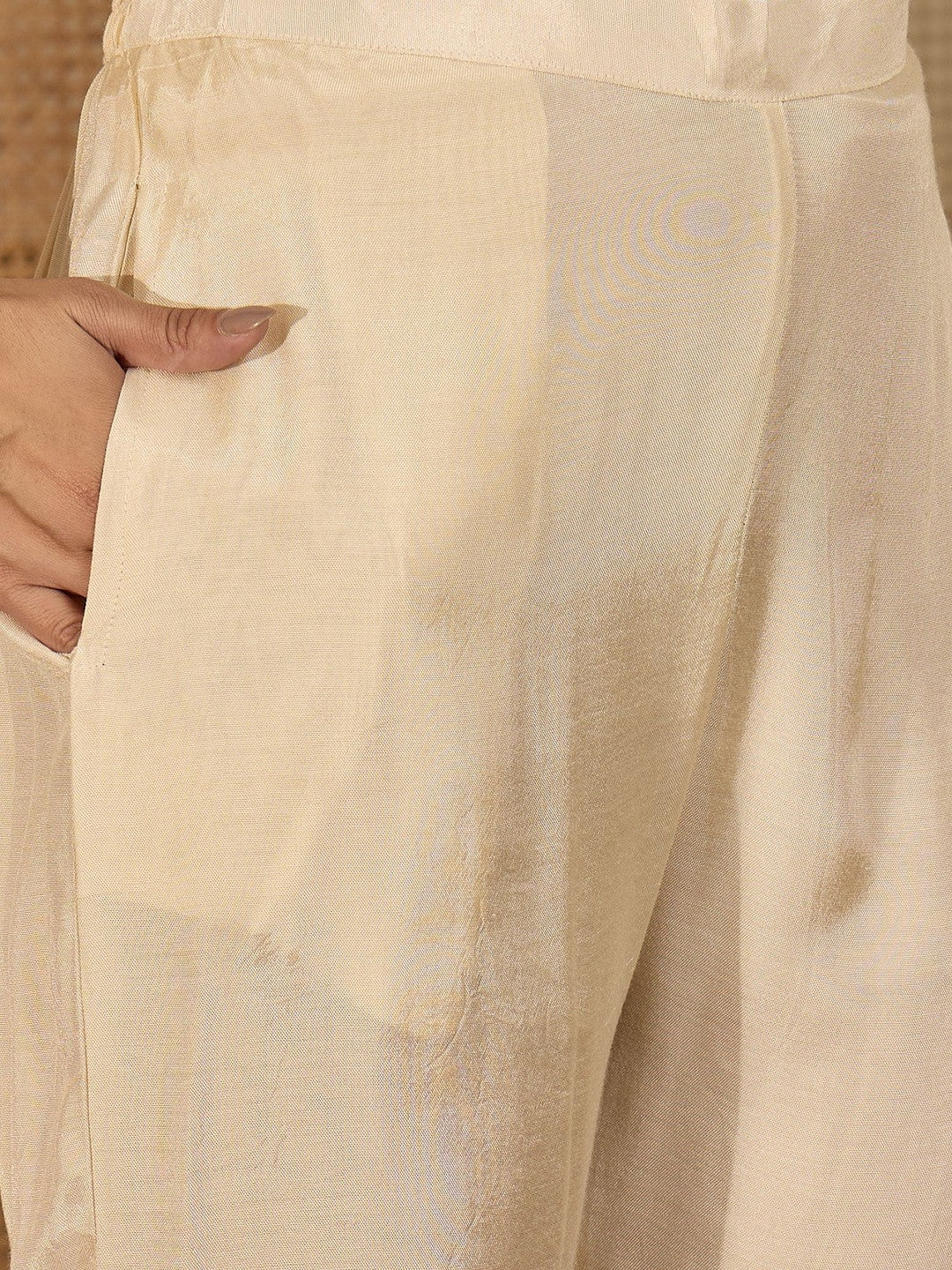 Embroidered Round Neck Kurta & Trousers Kurta Sets