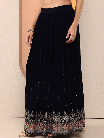 Dhiyona LL Women Ethnic Motifs Embroidered Regular Thread Work Velvet Kurta with Sharara & With Dupatta