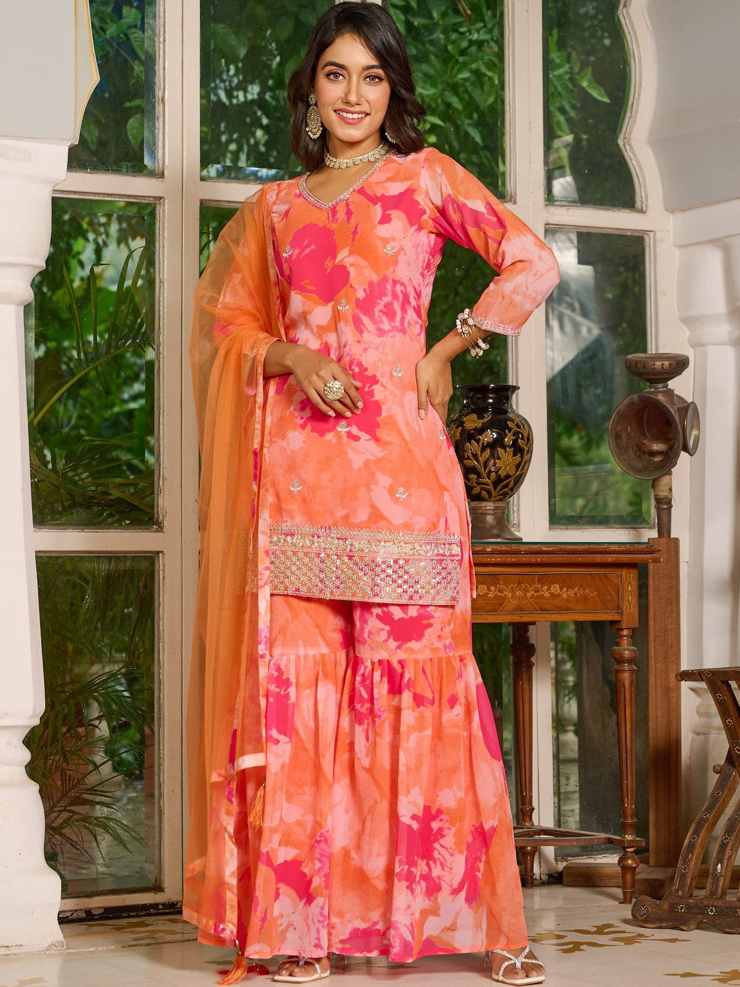 Women Printed Regular Kurta with Sharara & With Dupatta