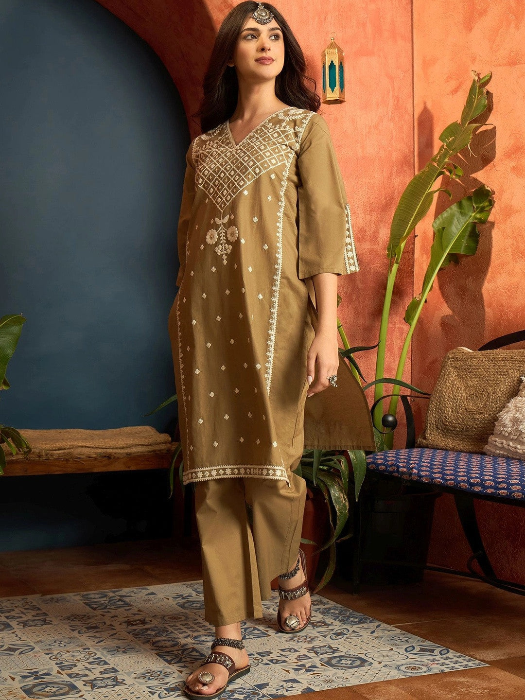 Women Ethnic Motifs Embroidered Regular Thread Work Pure Cotton Kurta with Trousers & With Dupatta