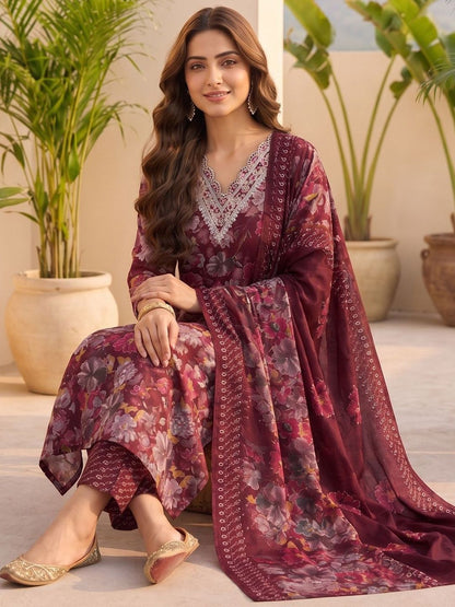 Red Women Floral Printed Regular Thread Work Kurta with Trousers & With Dupatta