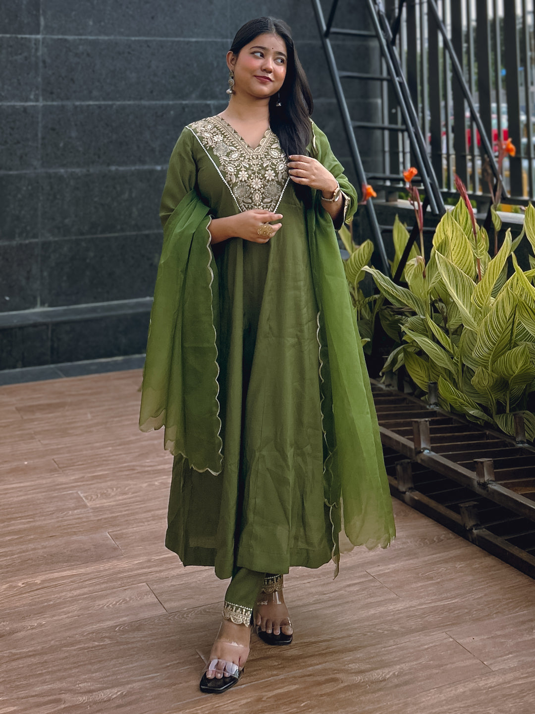 Dhiyona VV Petal Mehndi Kalidaar Festive Anarkali Set Suits
