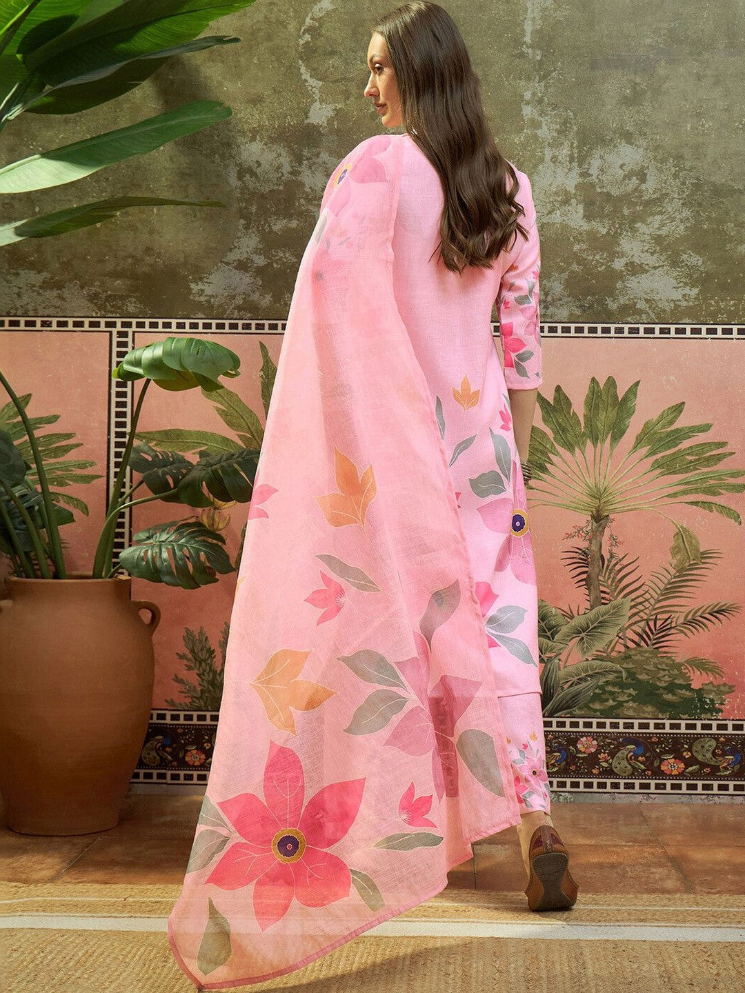 Floral Print Cotton Blend Straight Kurta & Trousers