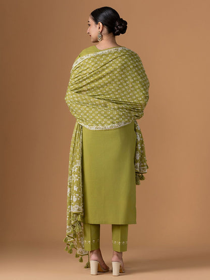 Dhiyona WP Women Ethnic Motifs Printed Cotton Kurta with Trousers & Dupatta