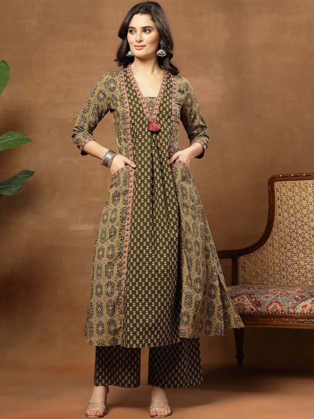 Printed Pure Cotton V-Neck Kurta & Palazzos