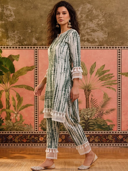 Geometric Printed Pure Cotton Round Neck Kurta & Trousers