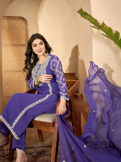 Women Floral Embroidered Kurta with Trousers & Dupatta