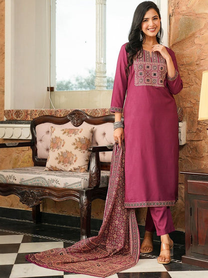 Dhiyona KL Ethnic Motifs Embroidered Straight Thread Work Kurta With Trouser & Dupatta