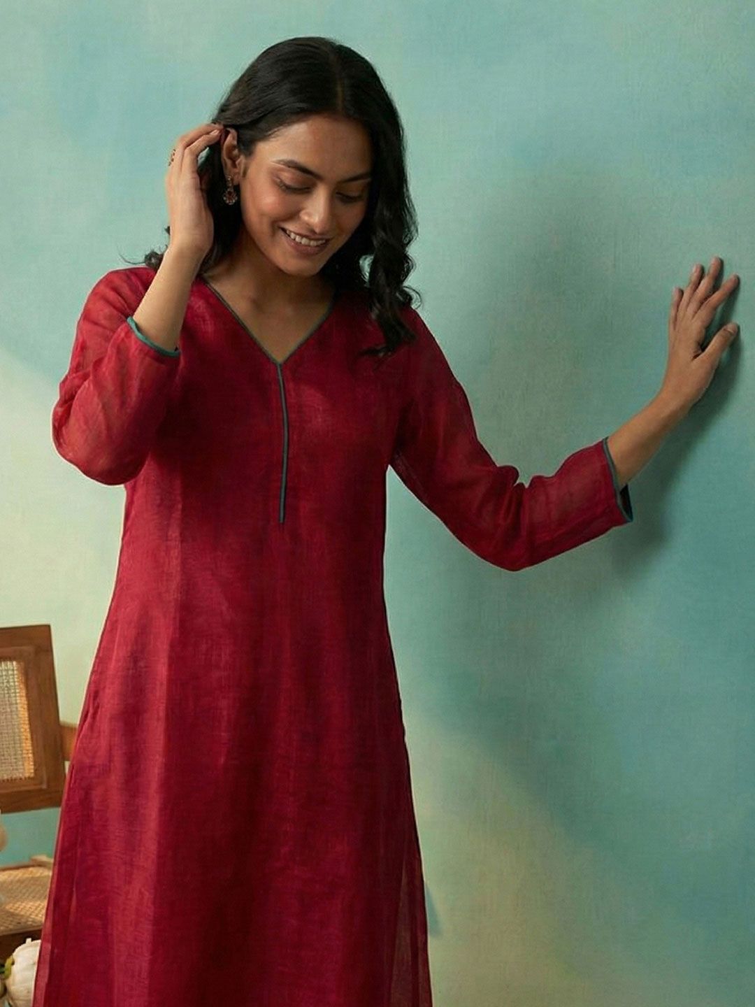 Dhiyona CH Women Dyed Regular Kurta with Trousers