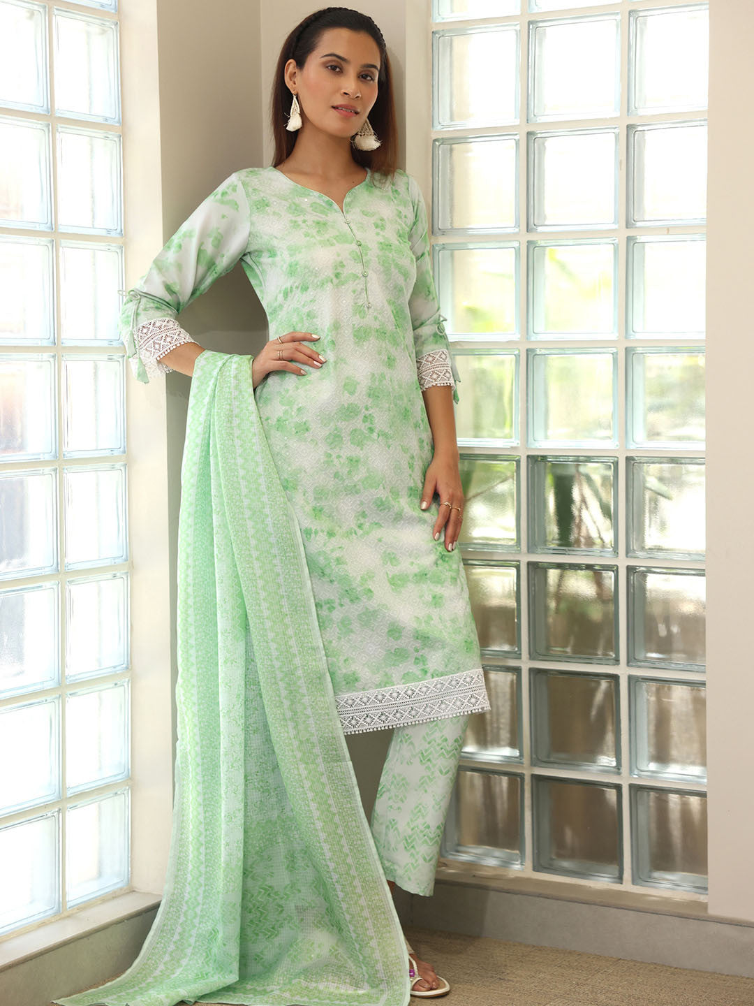 Women Dyed Regular Kurta with Trousers & With Dupatta