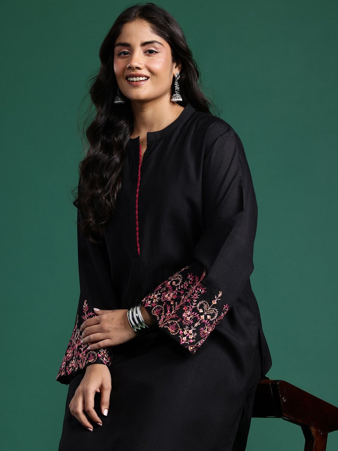 Plus Size Ethnic Motifs Embroidered Regular Thread Work Kurta with Trousers