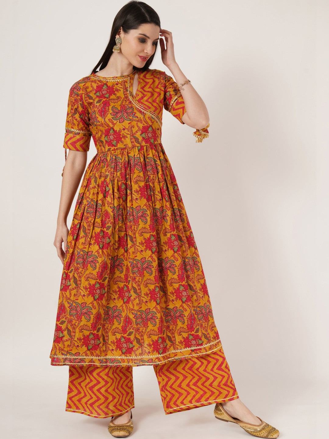 Dhiyona SN Women Floral Printed Angrakha Pure Cotton Kurta with Palazzos