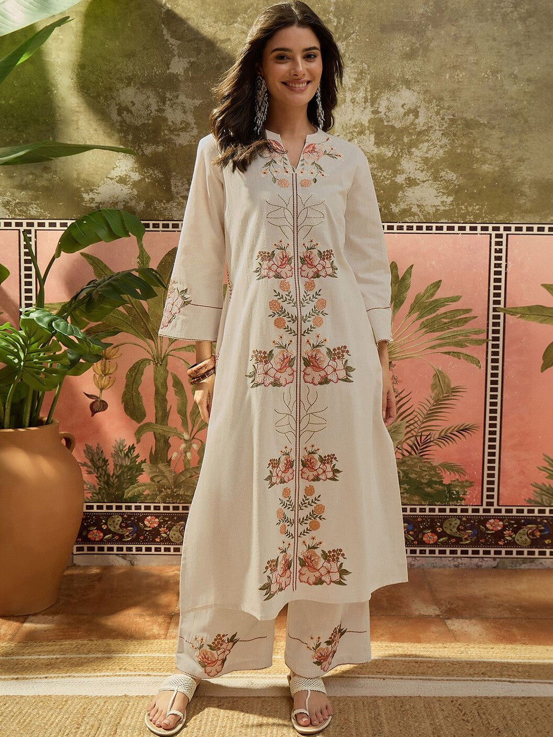 Embroidered Off White Cotton Blend Kurta Set