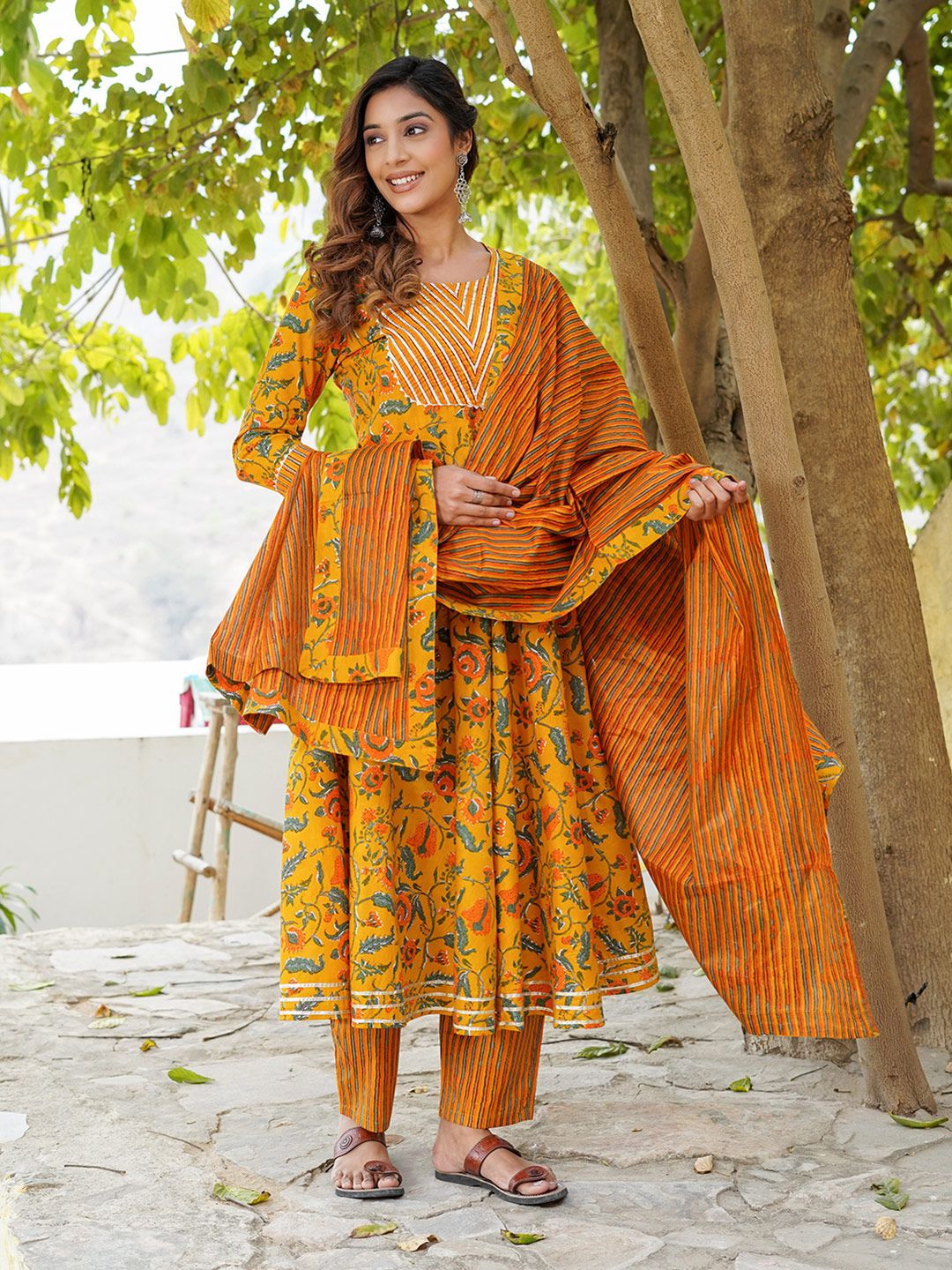 Dhiyona KL Floral Printed Round Neck Pure Cotton Anarkali Kurta With Trousers And Dupatta