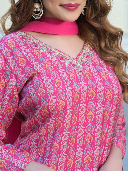 Dhiyona KL Women Pink Silk Blend Kurta Sets