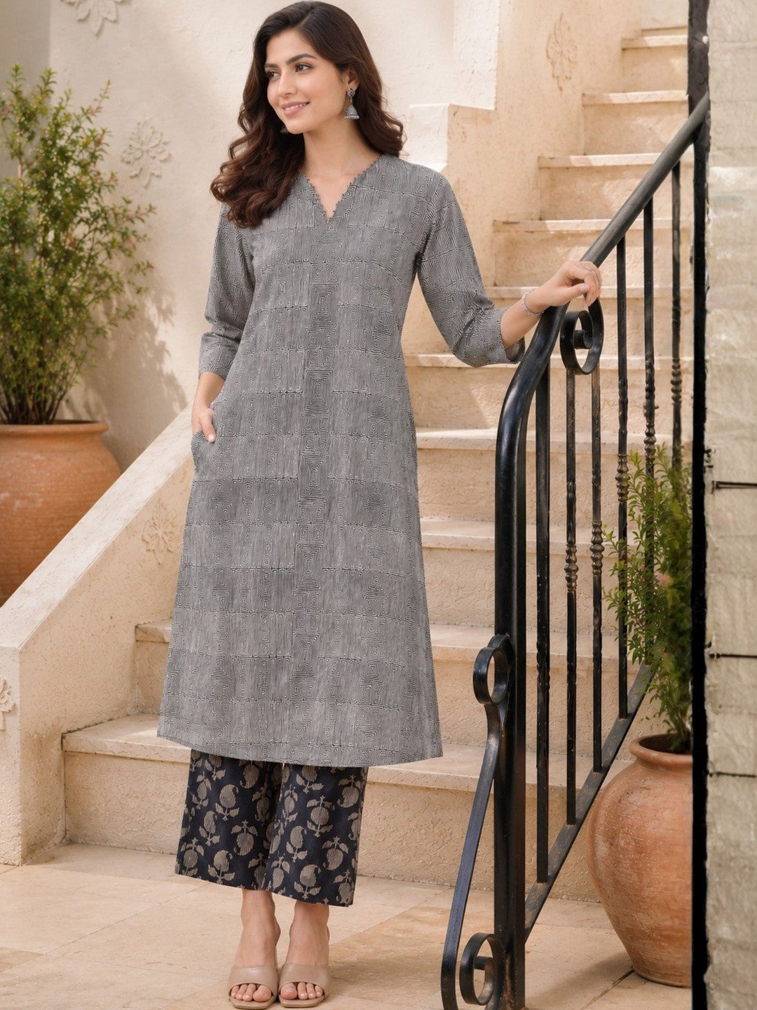 Printed Pure Cotton Mandarin Collar Kurta & Trousers