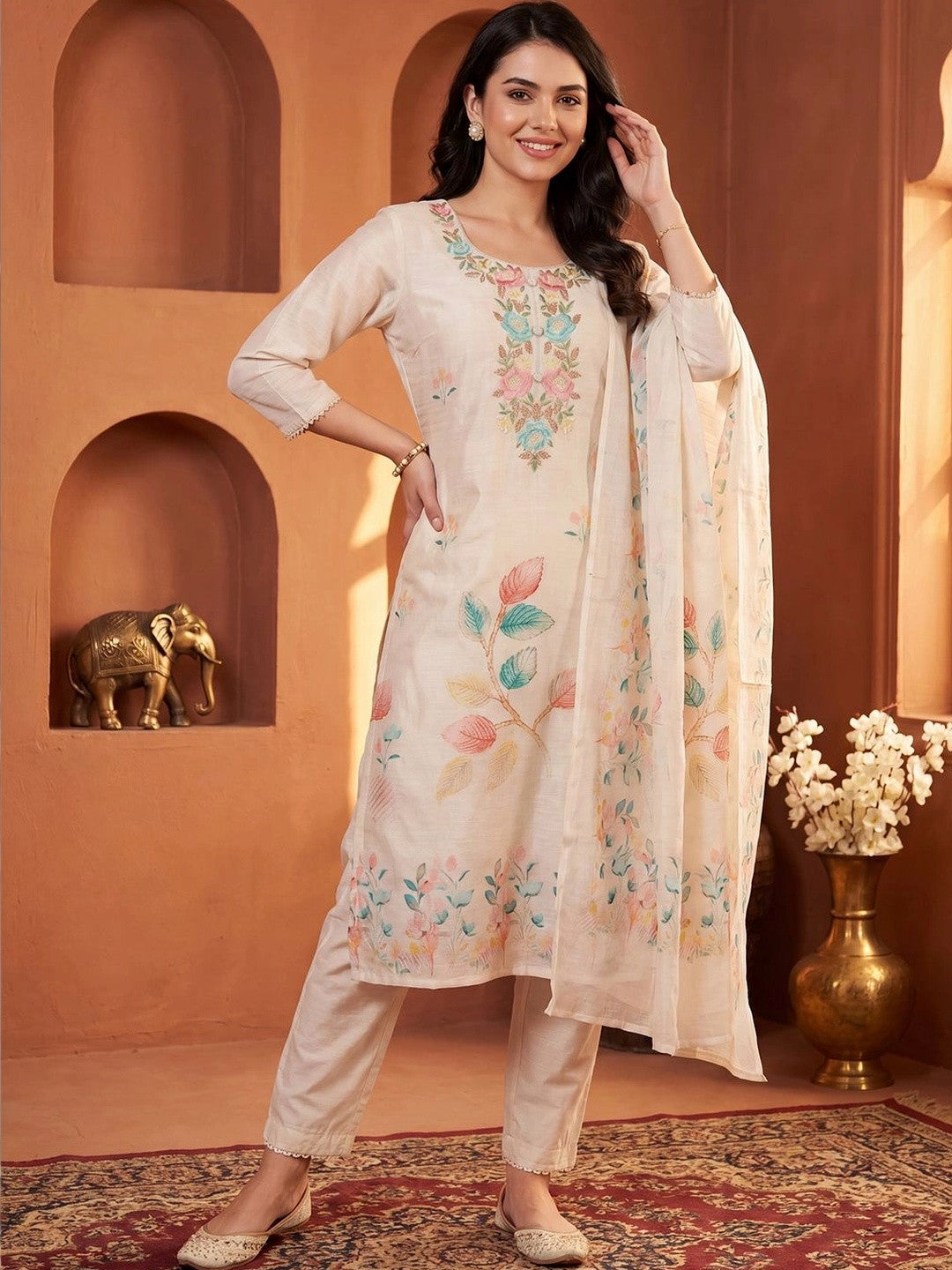 Women Floral Printed Regular Thread Work Linen Kurta with Trousers & With Dupatta