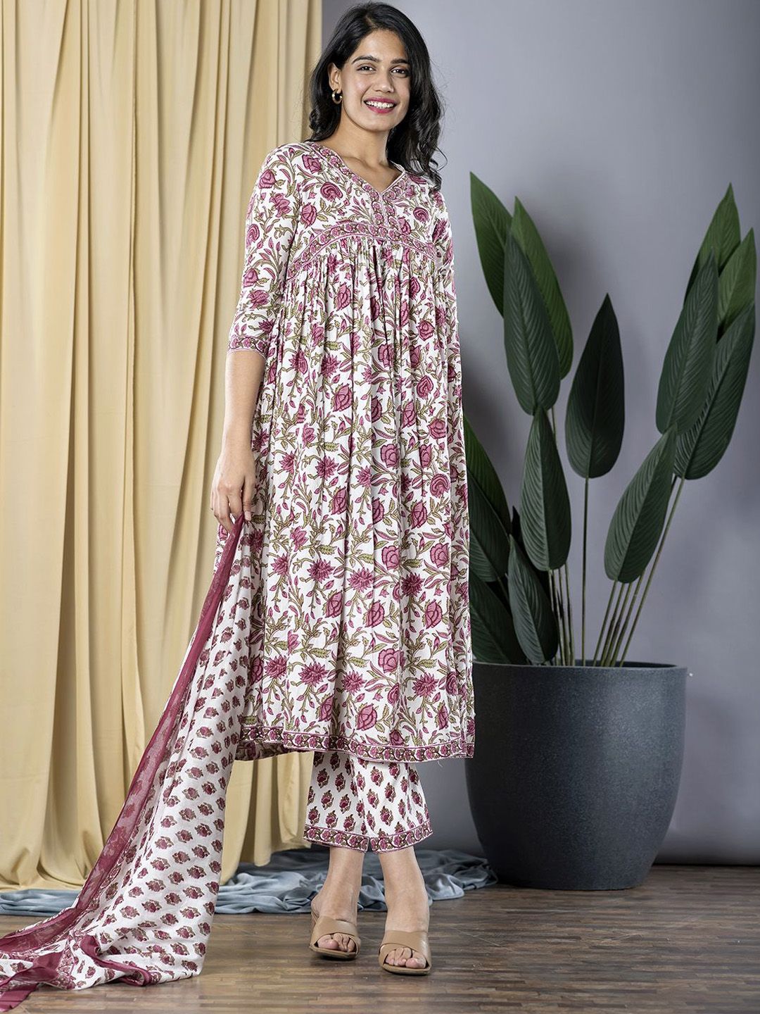 Dhiyona KL Floral Printed Empire Pure Cotton Kurta with Trouser & Dupatta