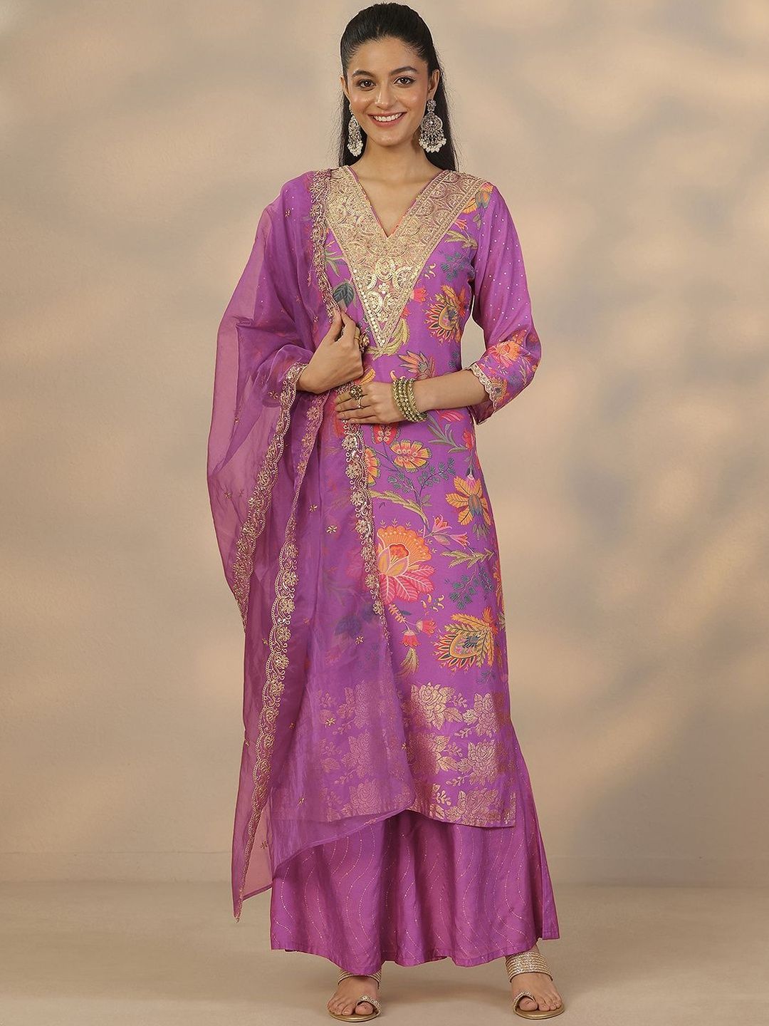 Dhiyona LL Women Floral Printed Regular Gotta Patti Kurta with Palazzos & With Dupatta