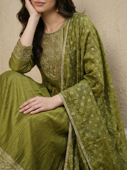 Women Ethnic Motifs Embroidered Regular Thread Work Kurta with Trousers & With Dupatta
